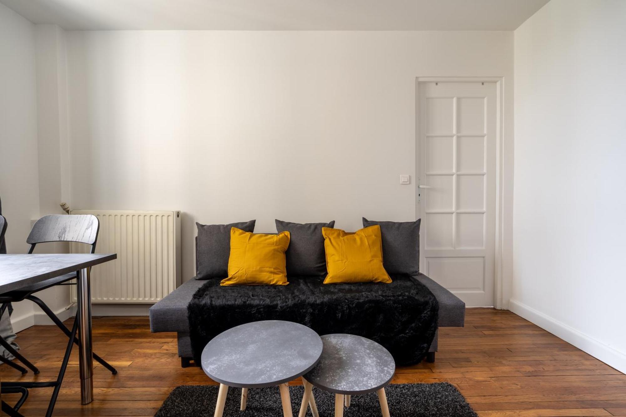 Charmant 2 Pieces Pour 4 Personnes A Courbevoie Apartman Kültér fotó